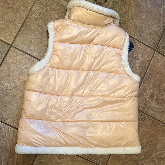 Calvin Klein Faux Fur Trim Fleece Trim Outerwear Vest - Picture 3 of 6